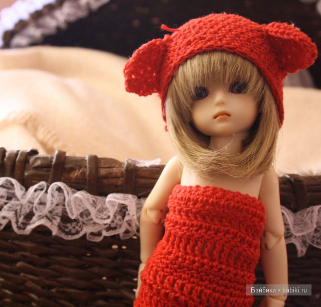 Вот такая она у меня модница)))