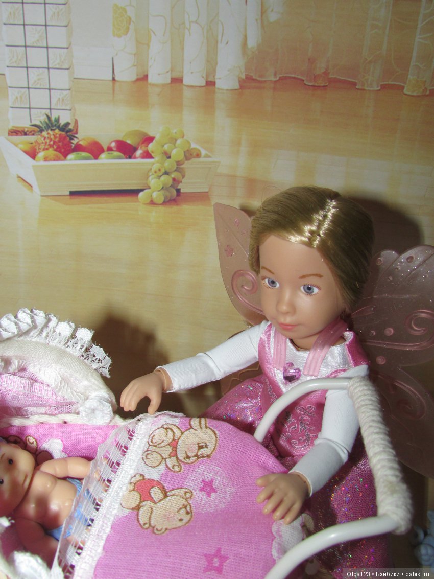 Мои маленькие Вера и Ваня Kruselings с малышкой в коляске (фото 10)