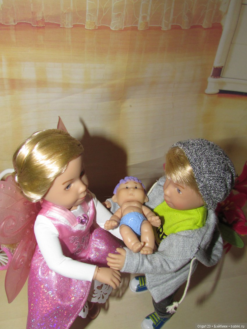 Мои маленькие Вера и Ваня Kruselings с малышкой в коляске