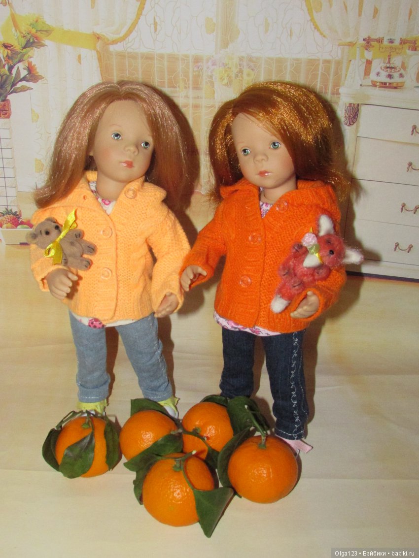 Мои девчонки-"мандаринки" Натали и Олечка от Petitcollin в новых нарядах