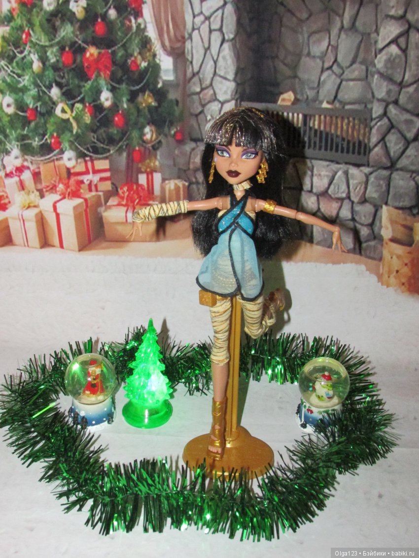 Моя обворожительная Монстряшка Клео-де-Нил (фото 6)