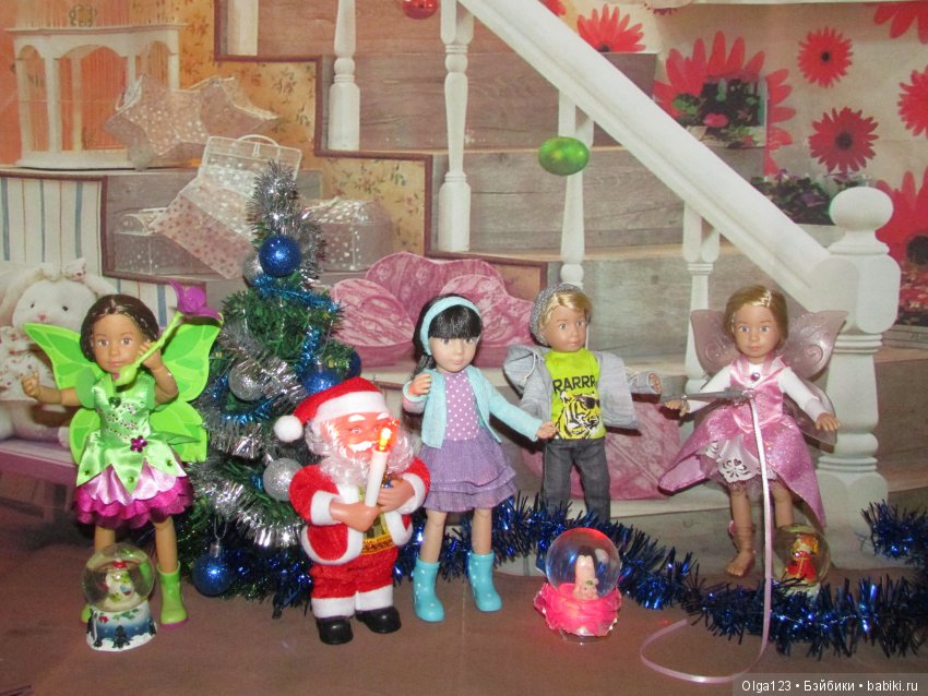 Мои маленькие ребятишки Kruselings всех поздравляют с наступающим 2019 годом