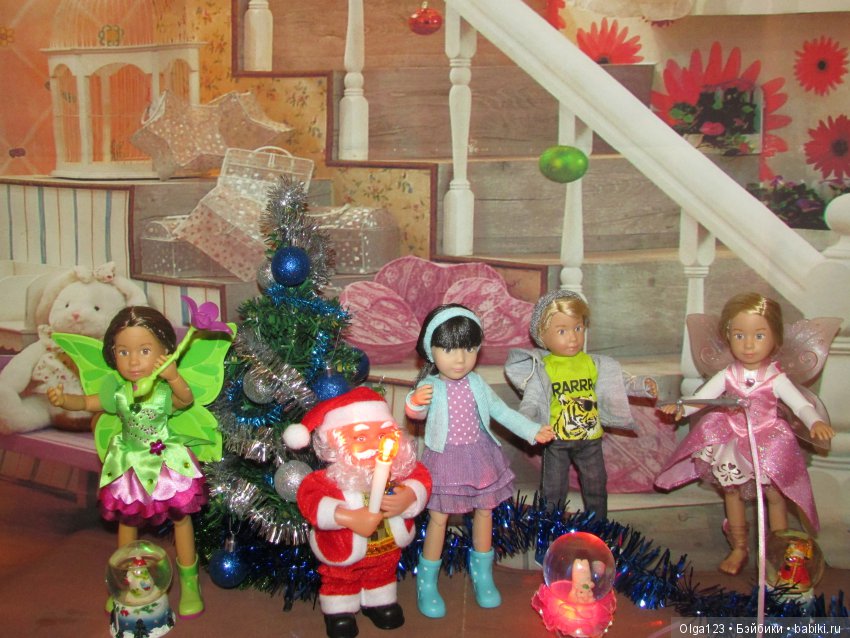 Мои маленькие ребятишки Kruselings всех поздравляют с наступающим 2019 годом