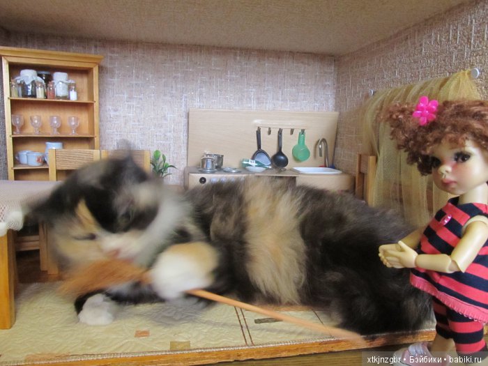 Однако за время пути Крошка смогла подрасти