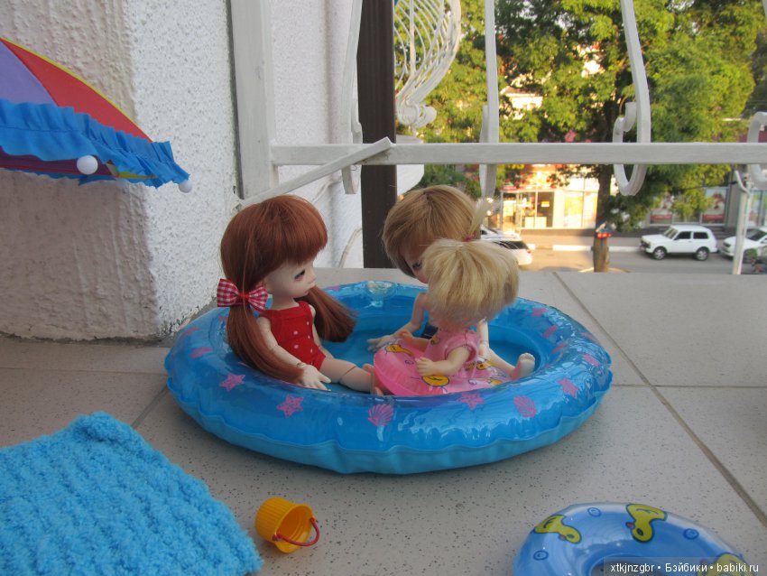 У бассейна — Фотоистории с куклами BJD (БЖД): сериалы