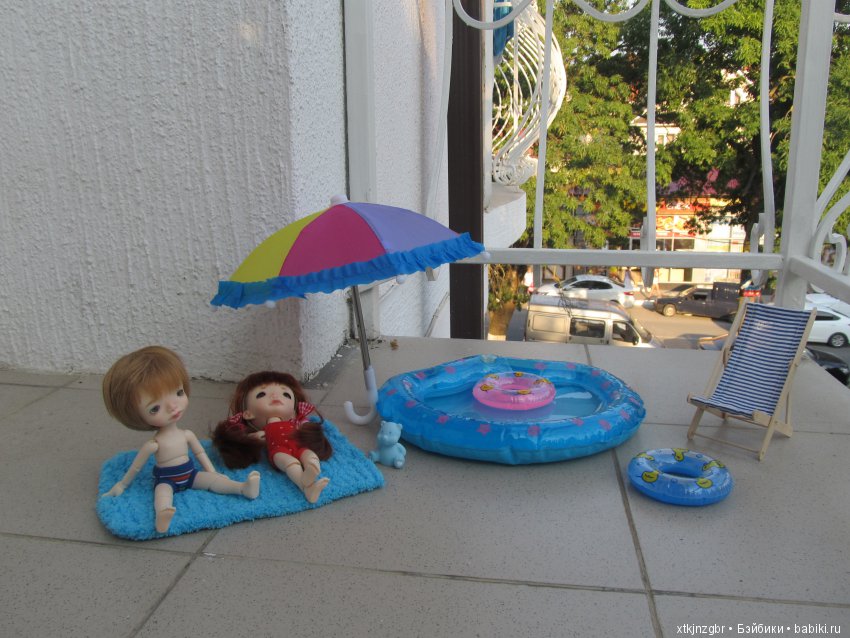 У бассейна — Фотоистории с куклами BJD (БЖД): сериалы