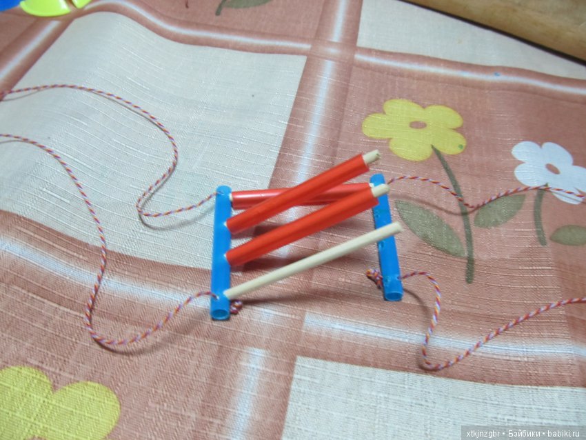 Качелька для малыша. Мастер-класс (фото 10)