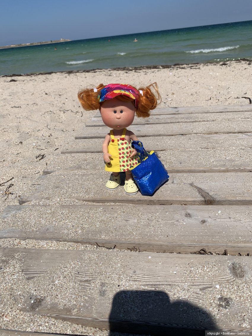 И снова Люська на море — Куклы Nines d'Onil (Нинес): Миа (Mia) (фото 4)