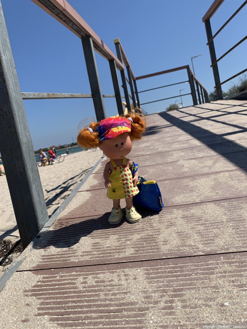 И снова Люська на море — Куклы Nines d'Onil (Нинес): Миа (Mia) (фото 2)
