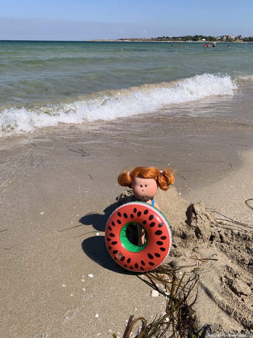 И снова Люська на море — Куклы Nines d'Onil (Нинес): Миа (Mia) (фото 9)