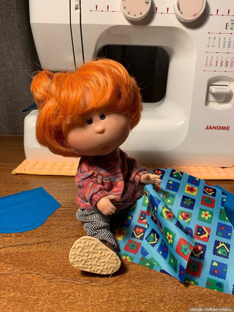 Новая курточка — Куклы Nines d'Onil (Нинес): Миа (Mia) (фото 2)