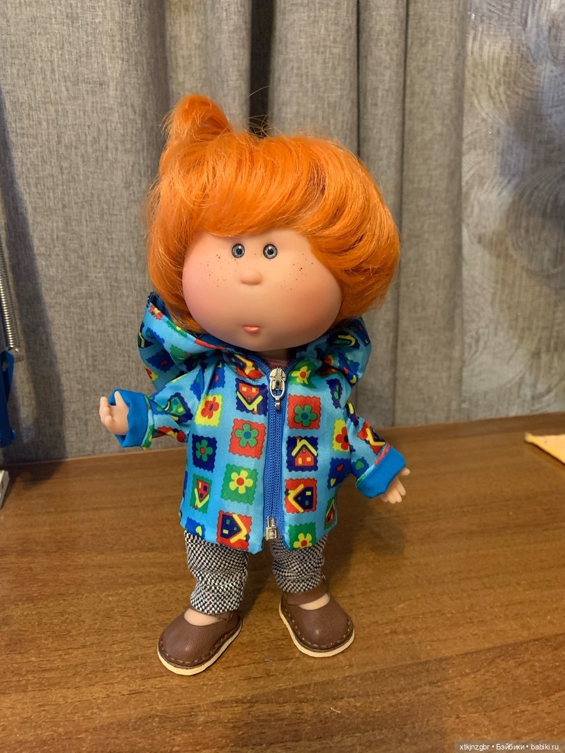 Новая курточка — Куклы Nines d'Onil (Нинес): Миа (Mia) (фото 7)