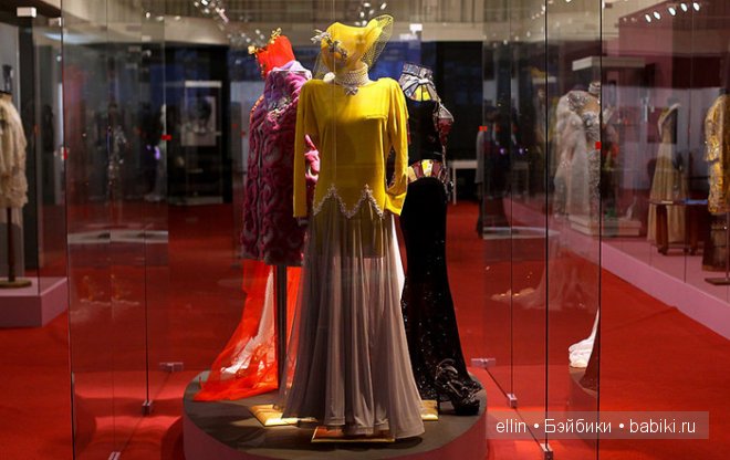 О выставке "Мир Людмилы Гурченко"