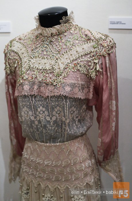 О выставке "Мир Людмилы Гурченко"