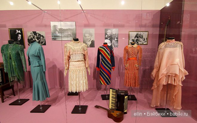 О выставке "Мир Людмилы Гурченко"