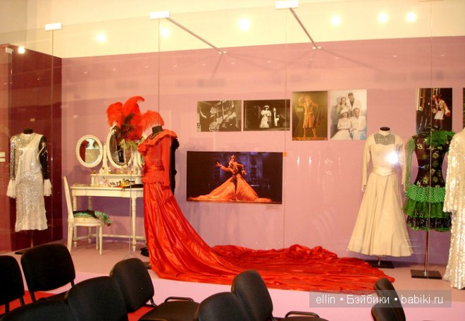 О выставке "Мир Людмилы Гурченко"