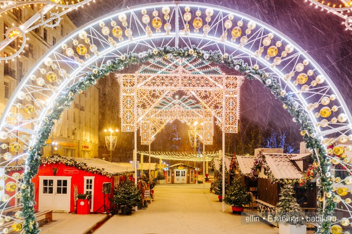 Новогодняя и рождественская Москва