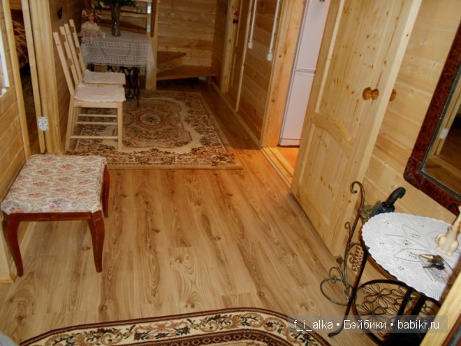 Деревянный домик и немного кукол (фото 9)