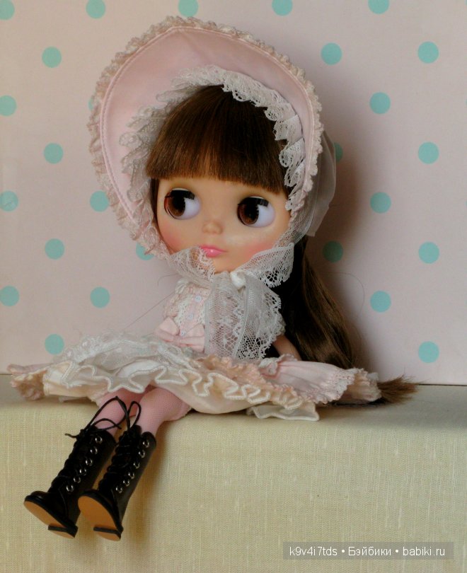 Blythe doll