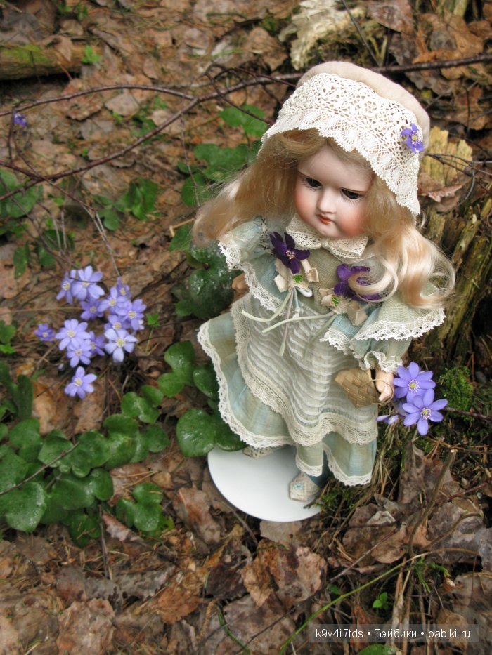 антикварная кукла