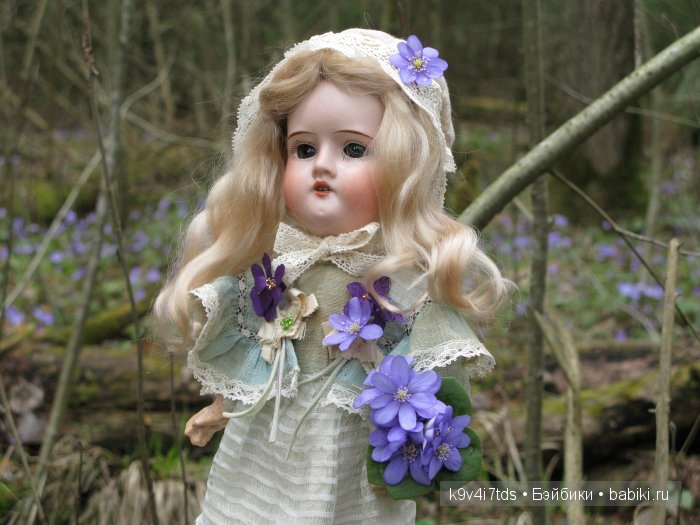 антикварная кукла