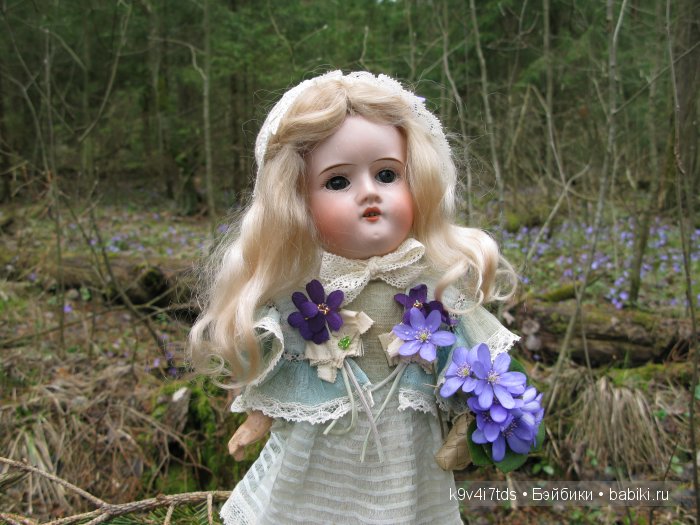 антикварная кукла