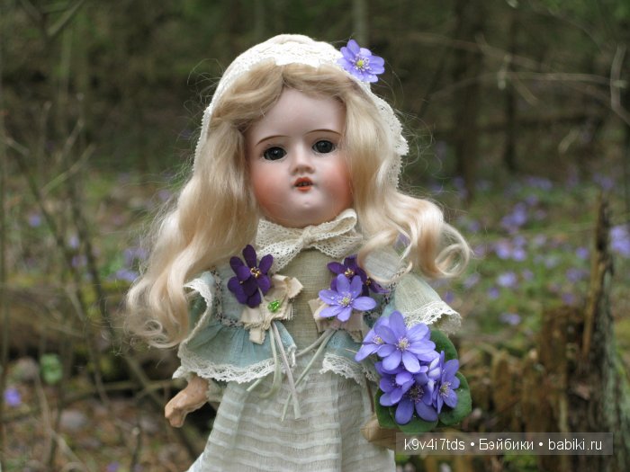 антикварная кукла