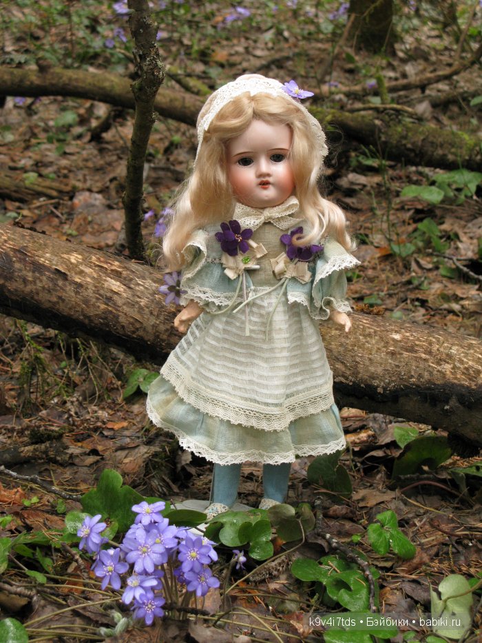 антикварная кукла