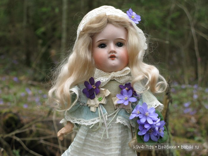 антикварная кукла