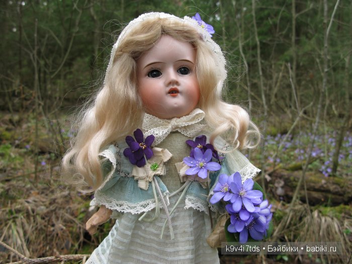 антикварная кукла