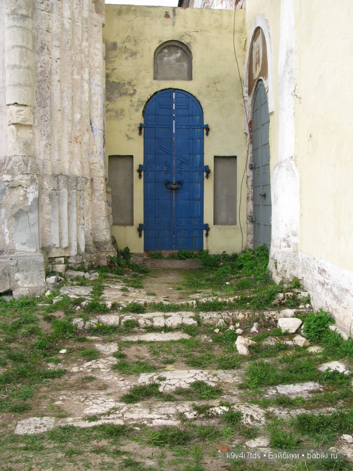 По дороге в Старицу. Иваниши, Церковь Успения Пресвятой Богородицы. Часть вторая