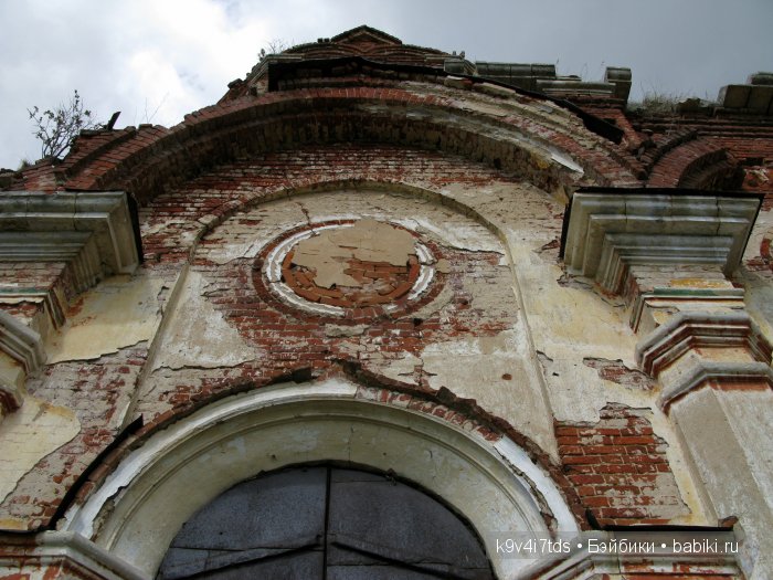Свет разрушенного храма. Троицкая церковь, село Заборовье, Калининский район Тверской области