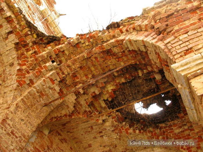 Свет разрушенного храма. Троицкая церковь, село Заборовье, Калининский район Тверской области