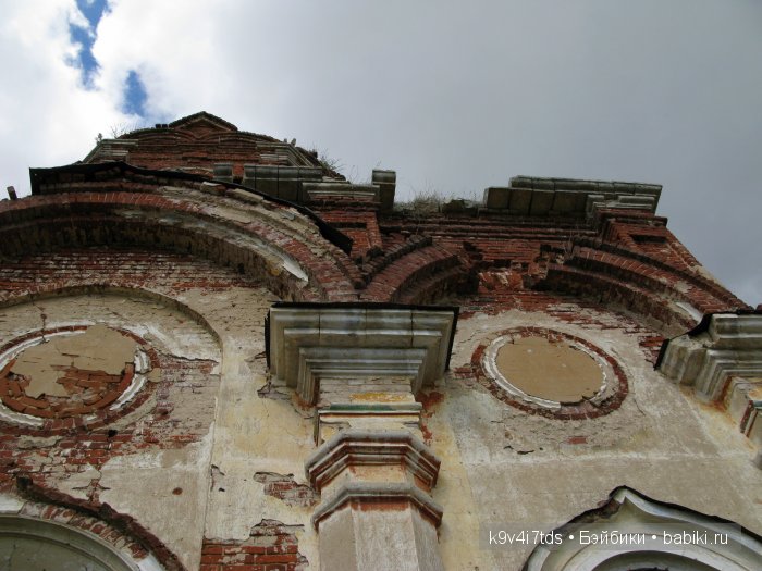 Свет разрушенного храма. Троицкая церковь, село Заборовье, Калининский район Тверской области