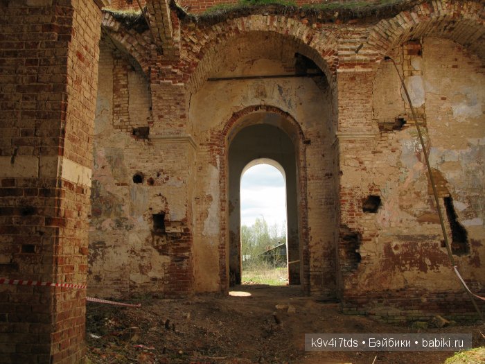 Свет разрушенного храма. Троицкая церковь, село Заборовье, Калининский район Тверской области