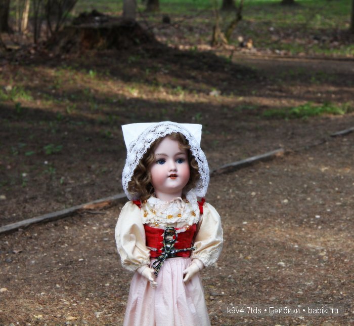 Антикварная кукла от Armand Marseille