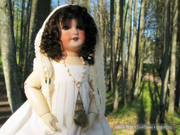 Путешествие с Натали по Тверскому Пушкинскому кольцу - кукла производства SFBJ молд 301