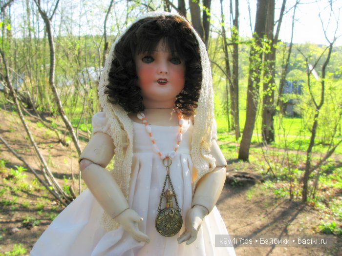 Путешествие с Натали по Тверскому Пушкинскому кольцу - кукла производства SFBJ молд 301