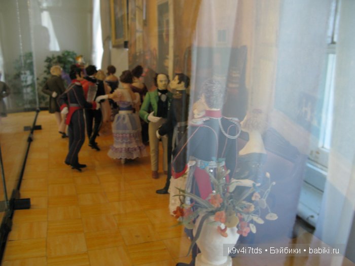 Путешествие с Натали по Тверскому Пушкинскому кольцу - кукла производства SFBJ молд 301