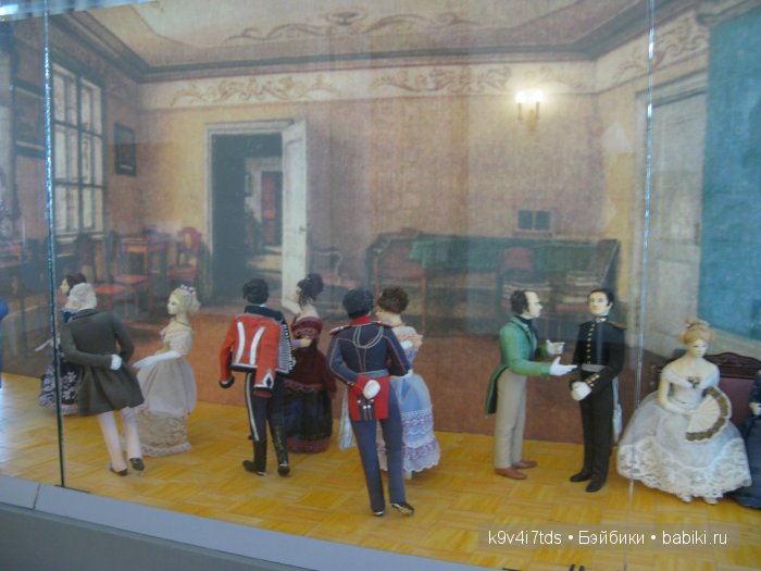 Путешествие с Натали по Тверскому Пушкинскому кольцу - кукла производства SFBJ молд 301