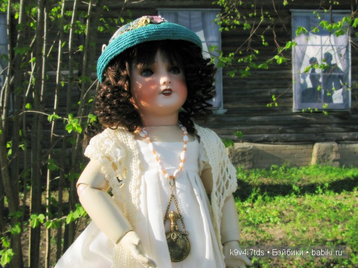 Путешествие с Натали по Тверскому Пушкинскому кольцу - кукла производства SFBJ молд 301