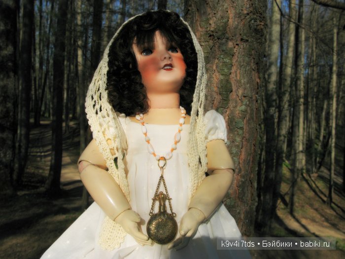 Путешествие с Натали по Тверскому Пушкинскому кольцу - кукла производства SFBJ молд 301