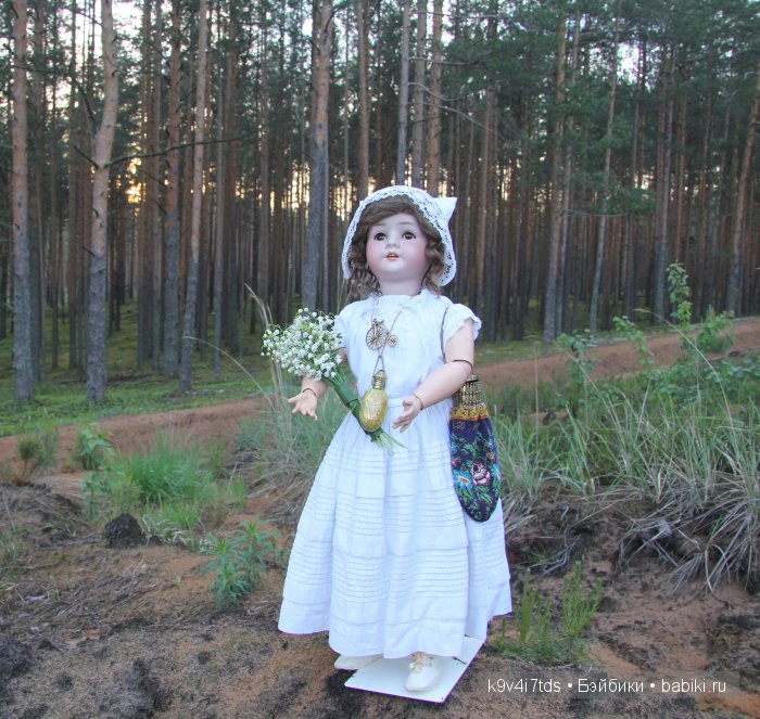 антикварная кукла