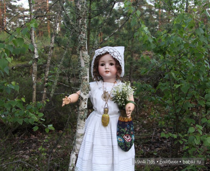 антикварная кукла