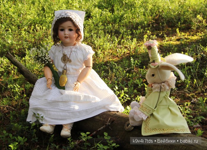 антикварная кукла