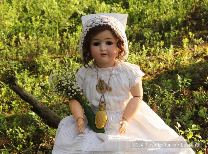 антикварная кукла