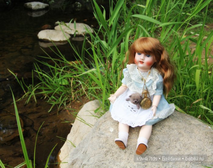 антикварная кукла