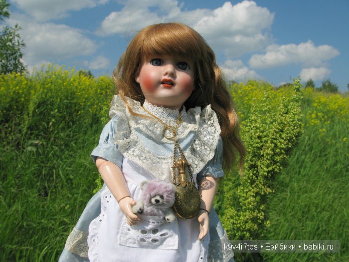 антикварная кукла