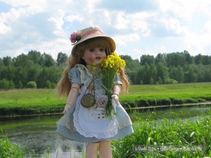 антикварная кукла