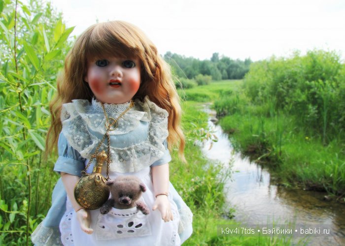антикварная кукла